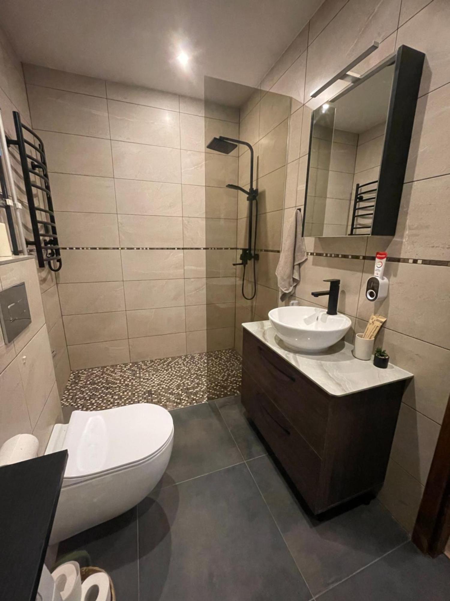 Cozy Narva Maee Apartment タルトゥ エクステリア 写真